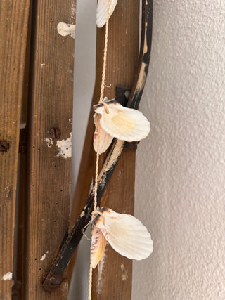 SanDahlia schelpen Schelpenhanger met kleine witte schelpen Schelpenhanger met kleine witte schelpen