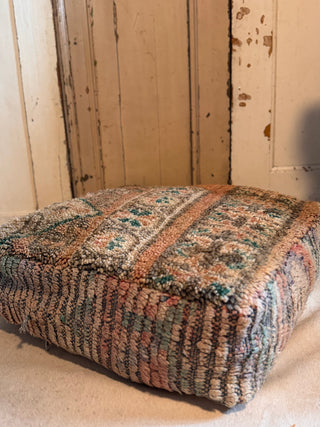 SanDahlia Kussens Poef roze vintage kelim Poef roze vintage kelim