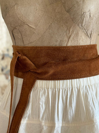 SanDahlia Riem Stijlvolle Wikkelriem van suede cognac