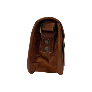 Louisa lee SOLANGE LEREN SCHOUDERTAS SOLANGE LEREN SCHOUDERTAS