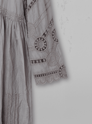 SanDahlia Kleider Ewa i Walla Jurk Polly Embroidered Organdie 55778 AW22 Ash