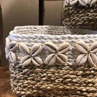 SanDahlia vazen potten & mandjes Bohemian mand met schelpen M