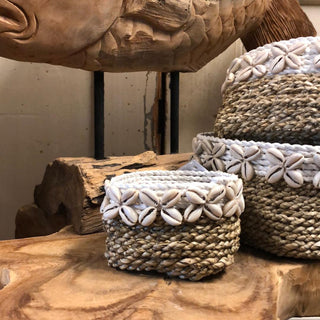 SanDahlia vazen potten & mandjes Bohemian mand met schelpen S