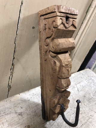 SanDahlia haken prachtige vintage houten haak