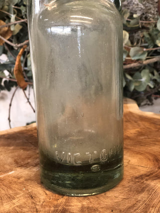 SanDahlia interieur binnen Vintage bierfles wit