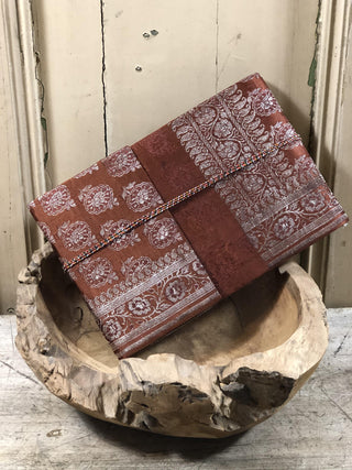 SanDahlia boeken vintage boek met zijde cover en handgeschept papier