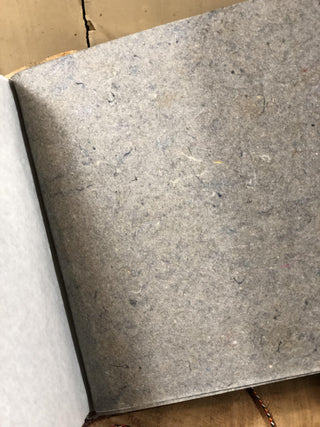 SanDahlia boeken vintage boek met zijde cover en handgeschept papier