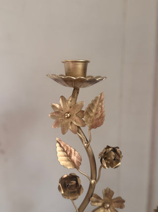 SanDahlia kandelaar Kandelaar vintage goud met bloemen Kandelaar vintage goud met bloemen