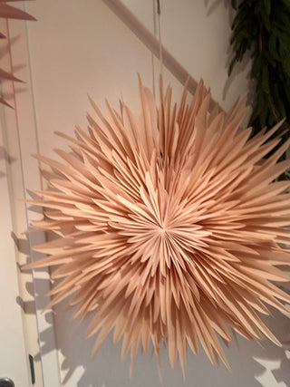 SanDahlia hanglamp Flower lamp nude L Flower lamp nude L