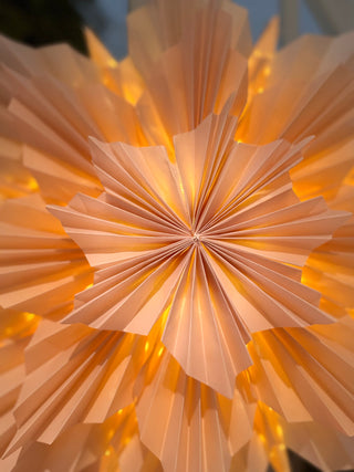 SanDahlia hanglamp Flower lamp nude M Flower lamp nude M