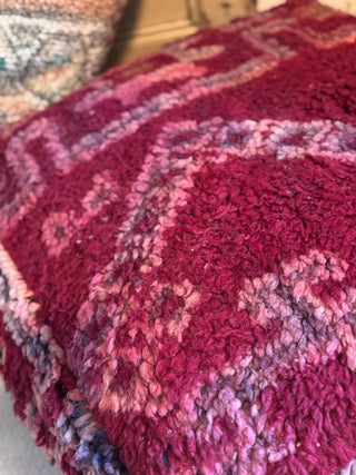 SanDahlia Kussens Poef bordeaux vintage kelim Poef bordeaux vintage kelim
