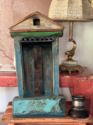 SanDahlia interieur binnen klein altaar India