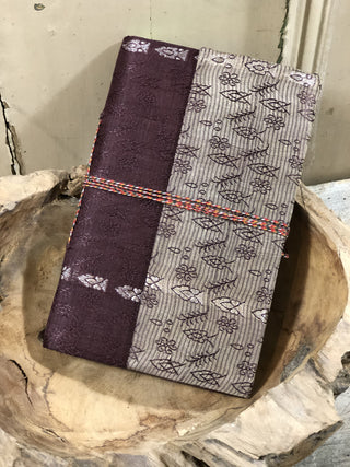 SanDahlia boeken Vintage boek met zijde cover en handgeschept papier
